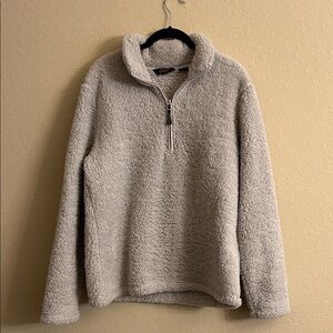 Sportscaster Cozy Gray Pullover
Size M 100% Polyester